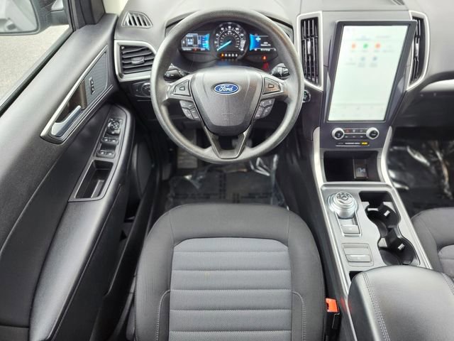 Certified 2022 Ford Edge SE w/ Black Appearance Package image 13