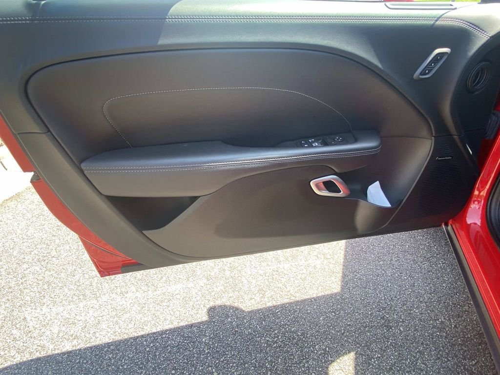 Used 2022 Dodge Challenger R/T Scat Pack RWD image 16