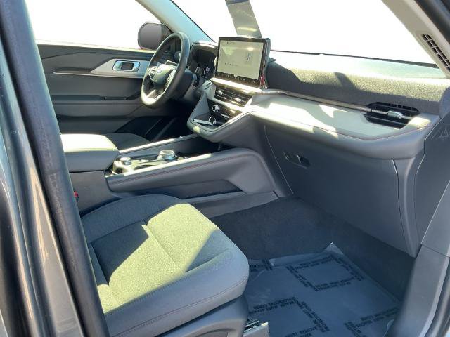 Certified 2025 Ford Explorer Active RWD image 27