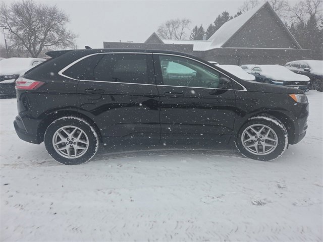 Certified 2023 Ford Edge SEL image 4