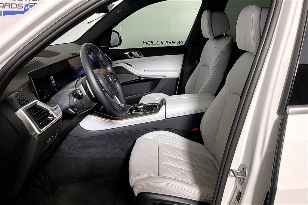 Used 2025 BMW X5 sDrive40i w/ Climate Comfort Package image 19