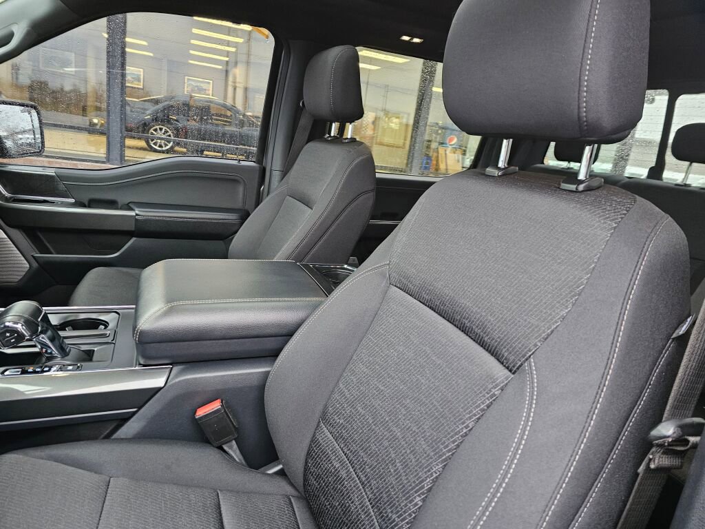 Certified 2022 Ford F150 XLT w/ Equipment Group 302A High image 18