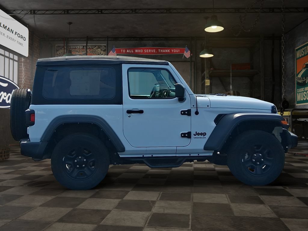 Used 2022 Jeep Wrangler Sport AWD/4WD image 7