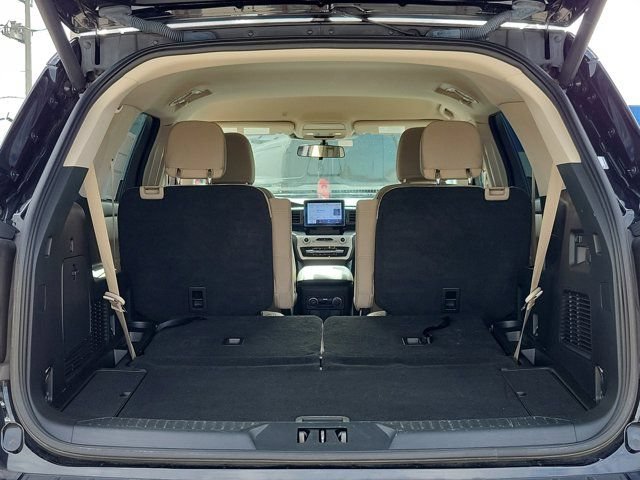 Certified 2022 Ford Explorer XLT AWD/4WD image 10