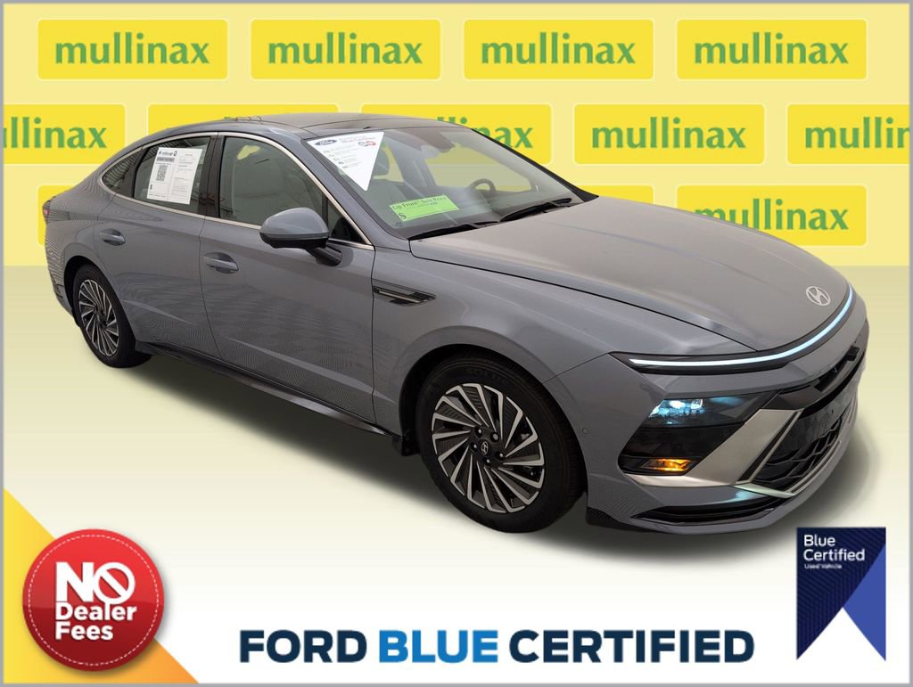 Used 2025 Hyundai Sonata Limited FWD image 1