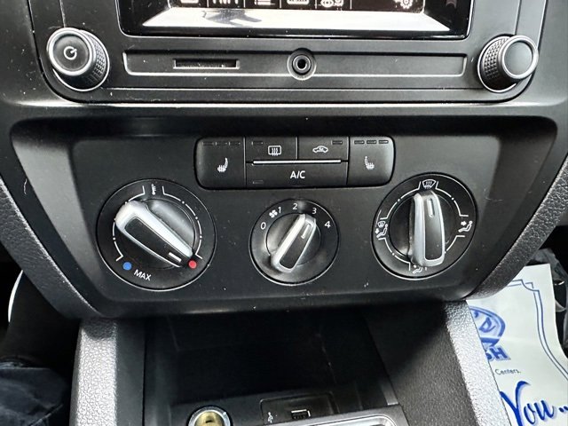 Used 2018 Volkswagen Jetta Wolfsburg Edition image 13