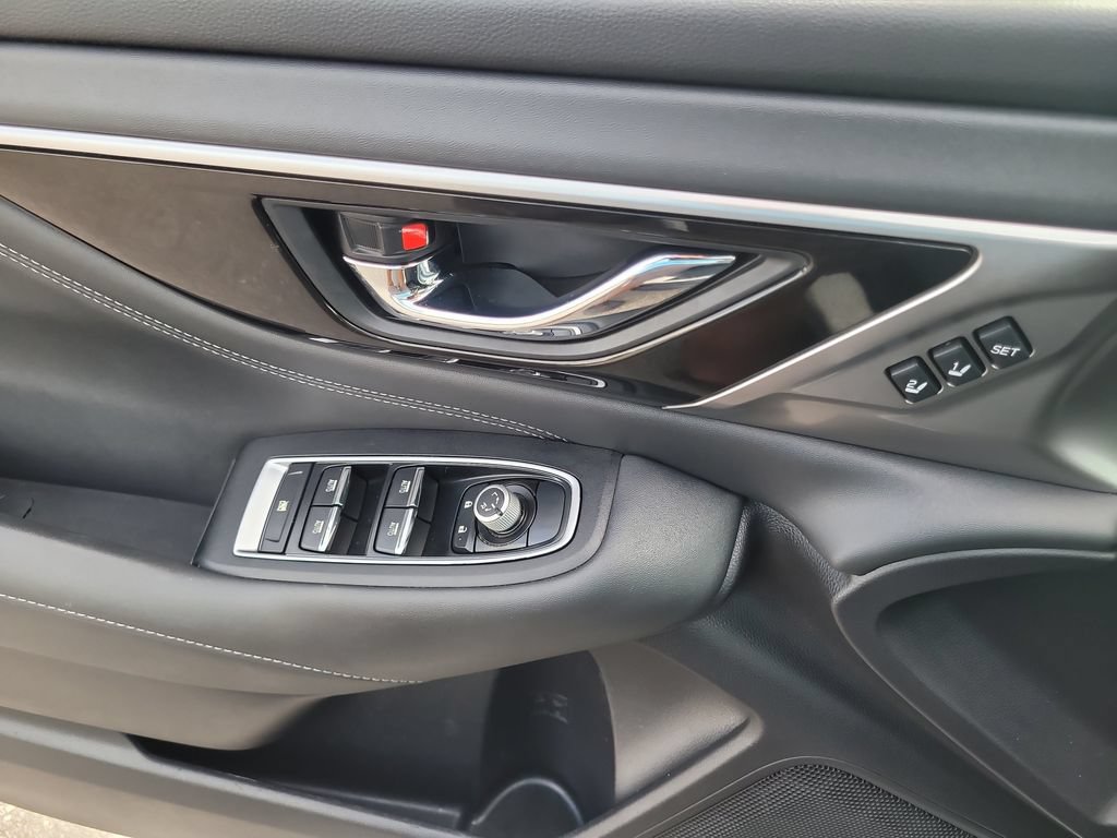 Used 2020 Subaru Outback Limited AWD/4WD image 16