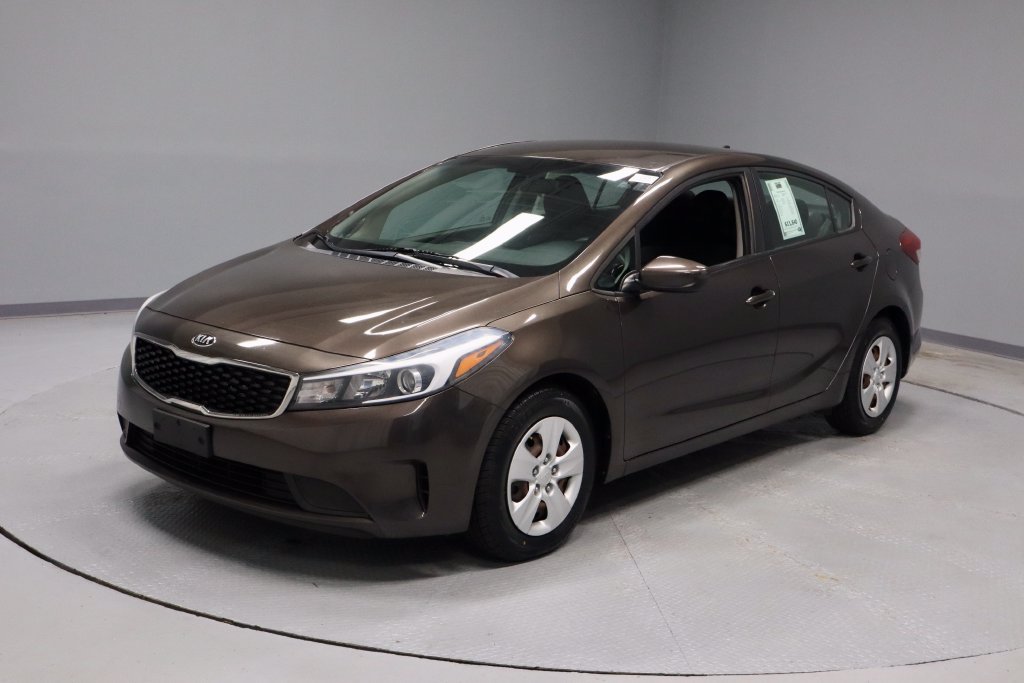 Used 2017 Kia Forte LX FWD image 5
