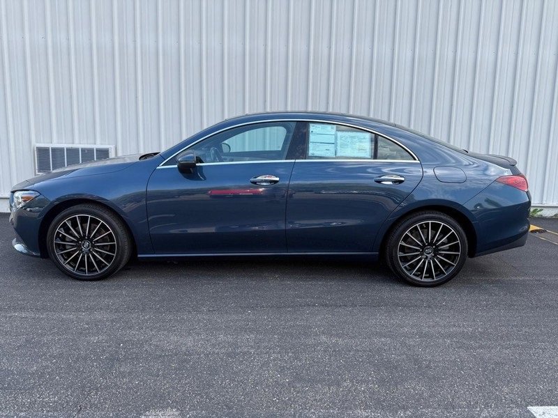 Used 2021 Mercedes-Benz CLA 250 4MATIC image 2