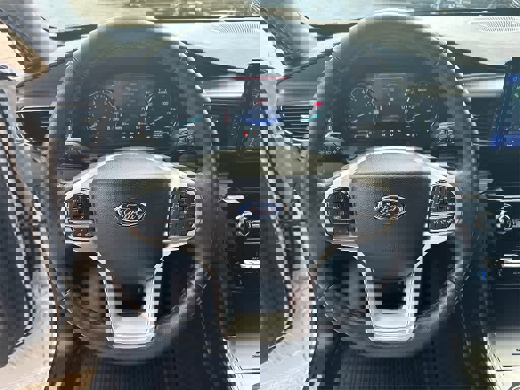 Certified 2022 Ford Explorer Limited w/ Hybrid Equipment Group 310A image 24