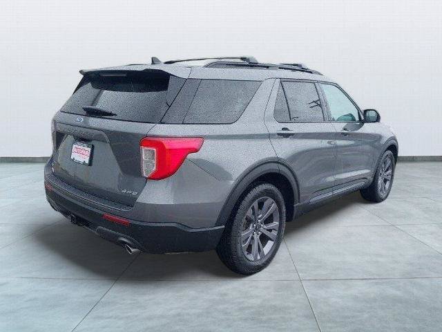 Certified 2023 Ford Explorer XLT w/ Equipment Group 202A AWD/4WD image 7