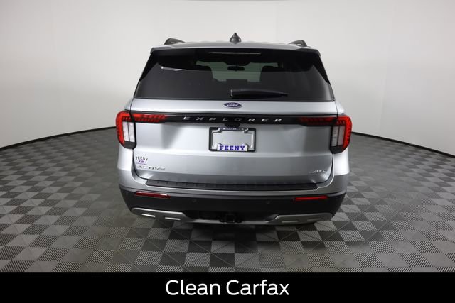 Certified 2025 Ford Explorer Active w/ Active Comfort Package image 5