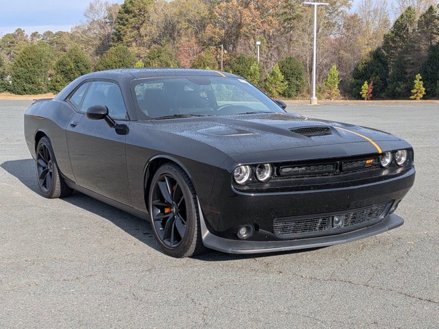Used 2023 Dodge Challenger GT w/ Plus Package image 8