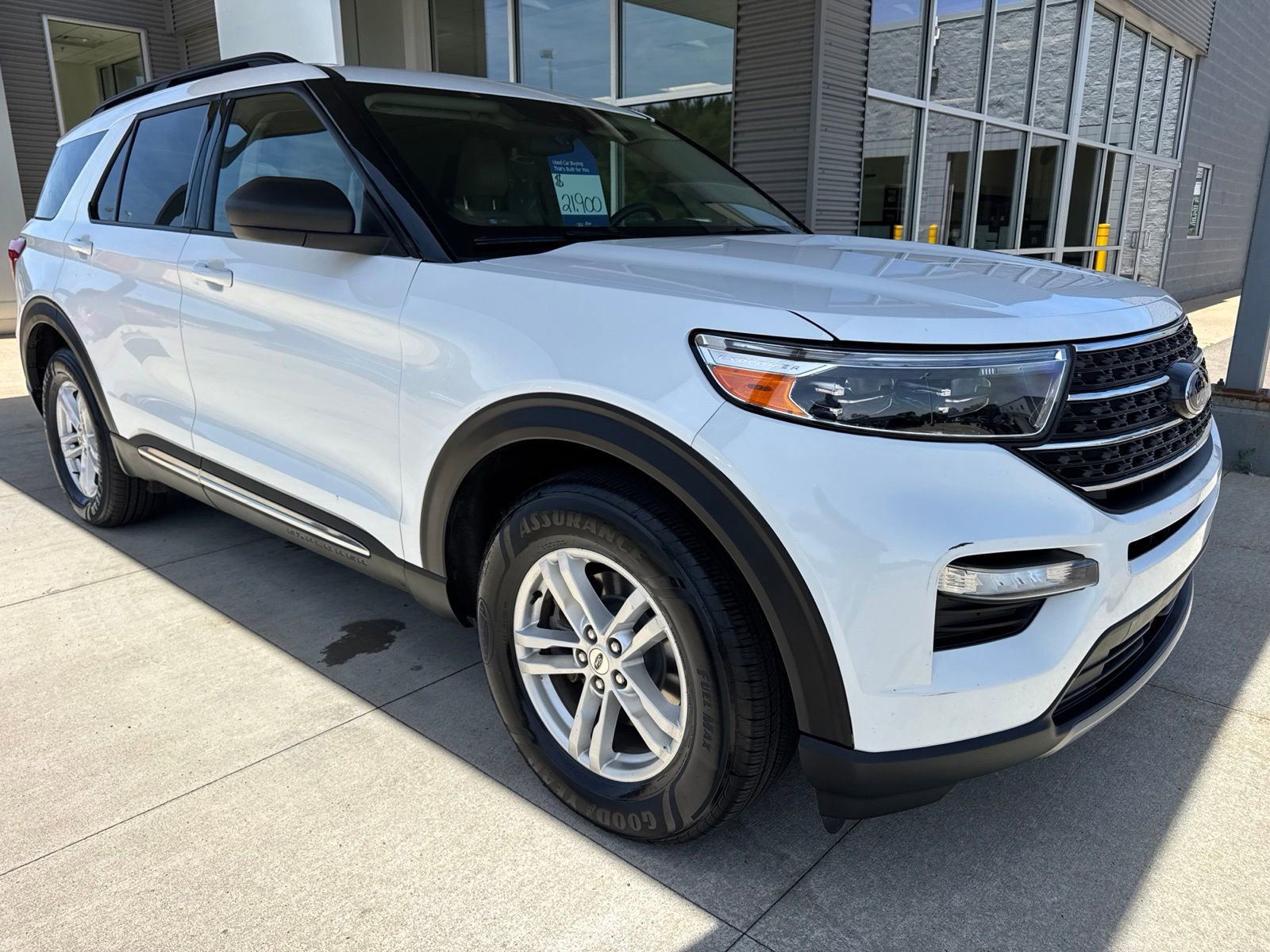 Certified 2020 Ford Explorer XLT AWD/4WD image 10