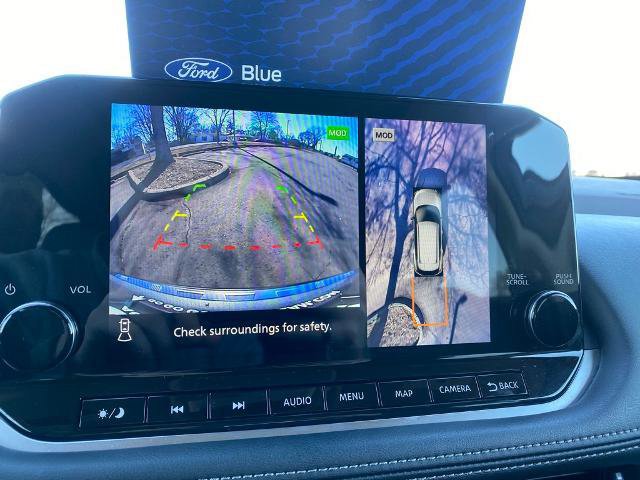 Used 2023 Nissan Rogue SL w/ SL Premium Package image 21