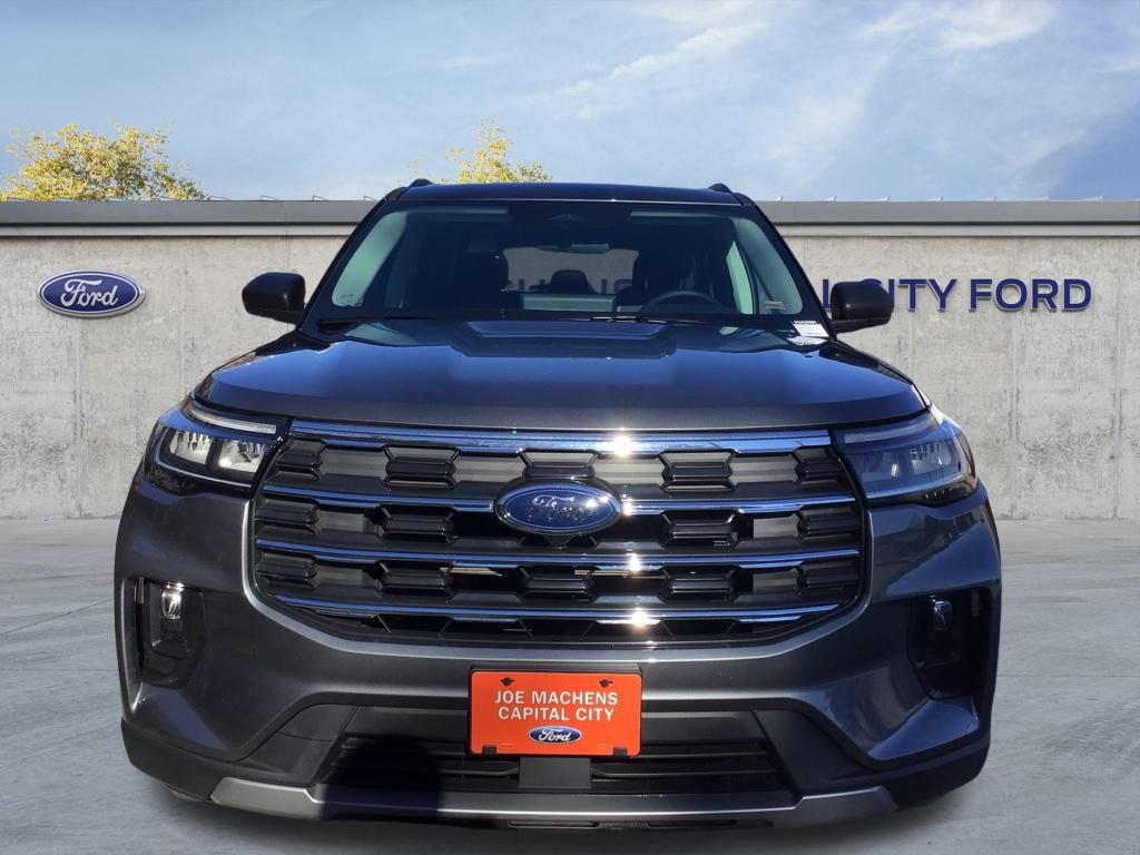 Certified 2025 Ford Explorer Active w/ Active Comfort Package image 8