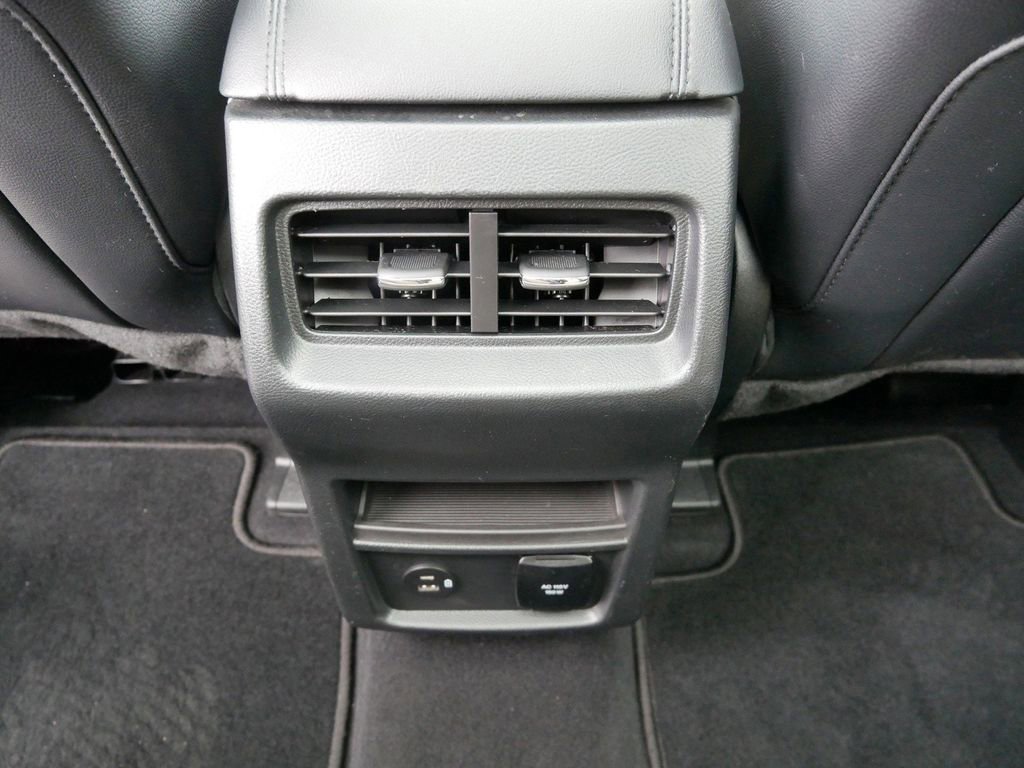 Certified 2022 Ford Edge SEL w/ Convenience Package image 15