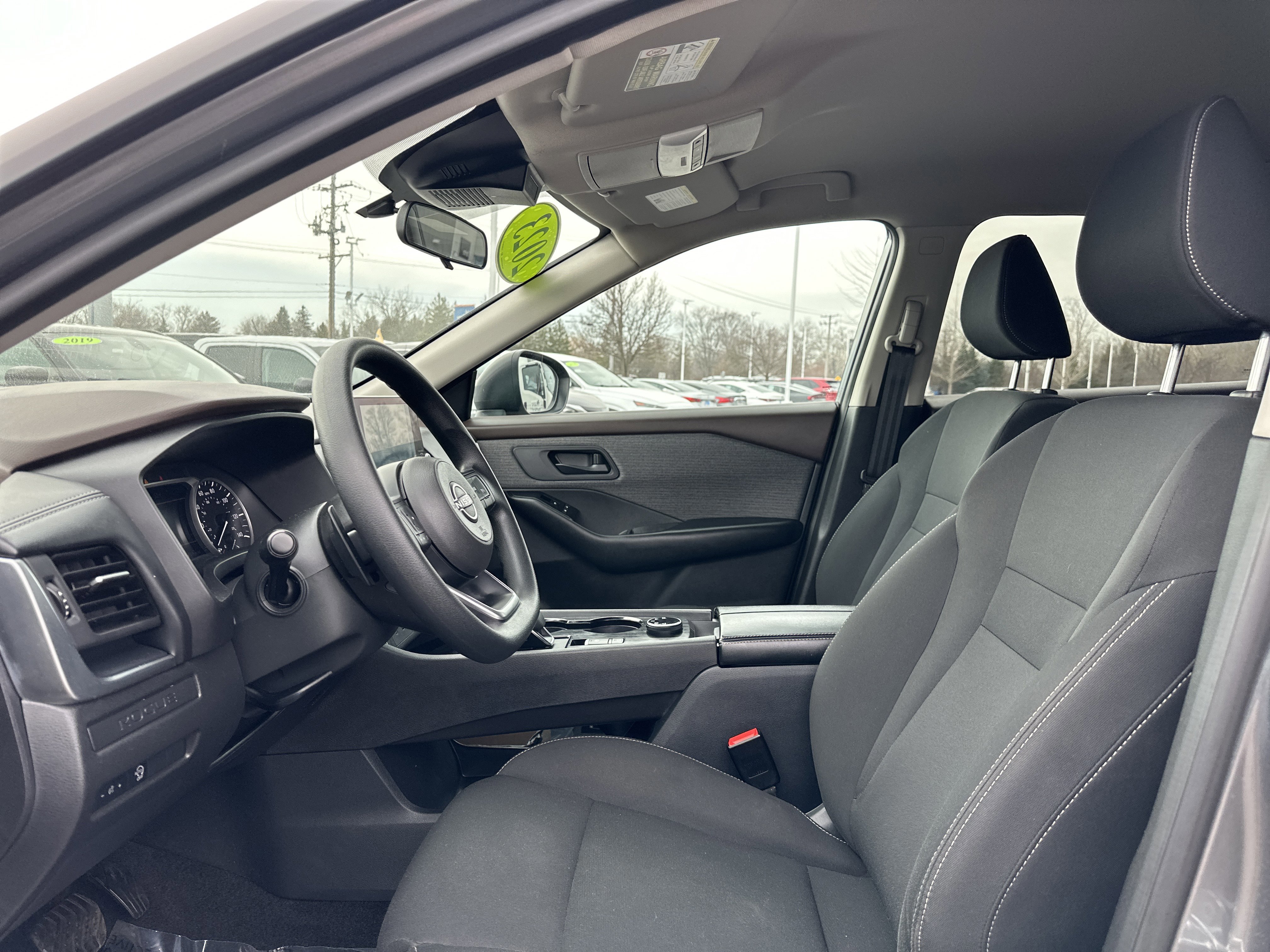 Used 2023 Nissan Rogue S image 17