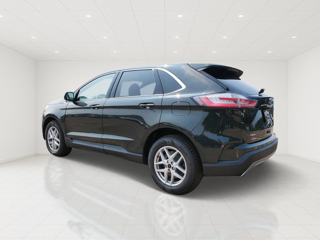 Certified 2024 Ford Edge SEL w/ Convenience Package AWD/4WD image 4