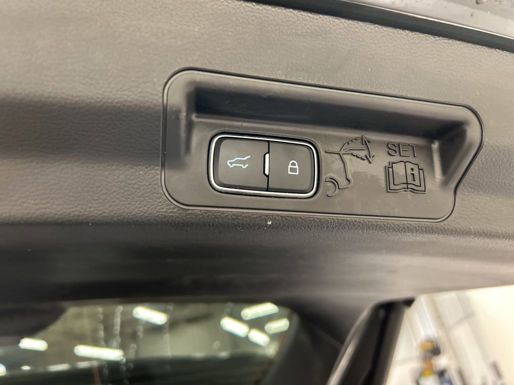 Certified 2023 Ford Explorer XLT w/ Equipment Group 202A image 31