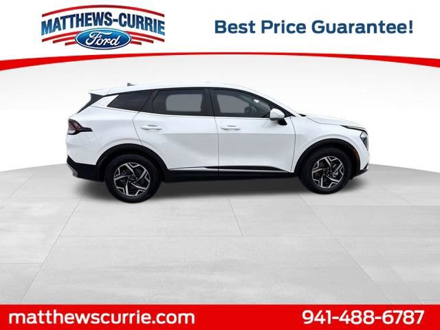 Used 2023 Kia Sportage LX image 5