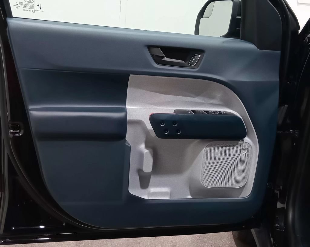 Certified 2023 Ford Maverick XLT FWD image 17