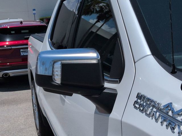 Used 2024 Chevrolet Silverado 1500 High Country w/ Technology Package AWD/4WD image 12