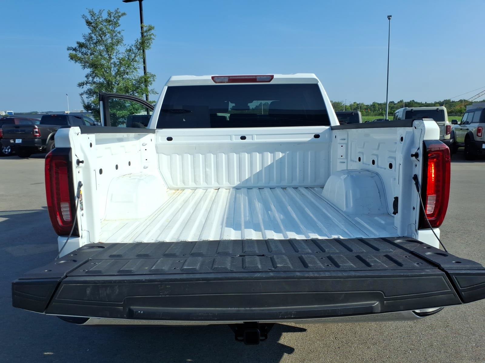 Used 2026 GMC Sierra 1500 SLT RWD image 21
