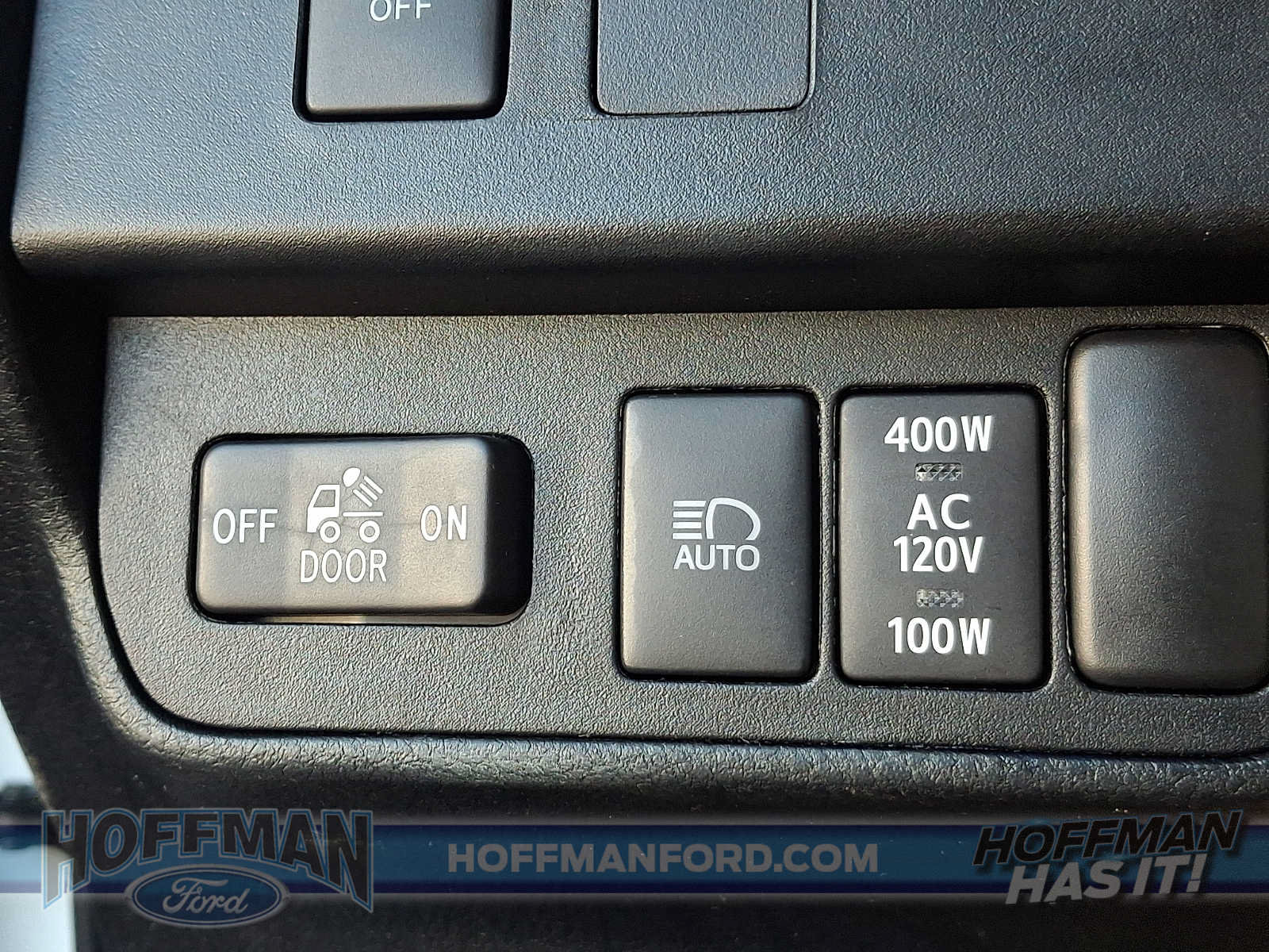 Used 2023 Toyota Tacoma TRD Off-Road w/ Technology Package AWD/4WD image 27