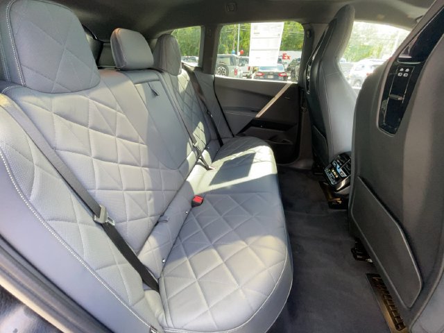 Used 2022 BMW iX xDrive50 w/ Premium Package AWD/4WD image 36