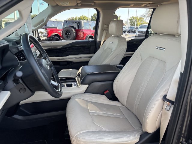 Certified 2024 Ford Expedition Platinum RWD image 19