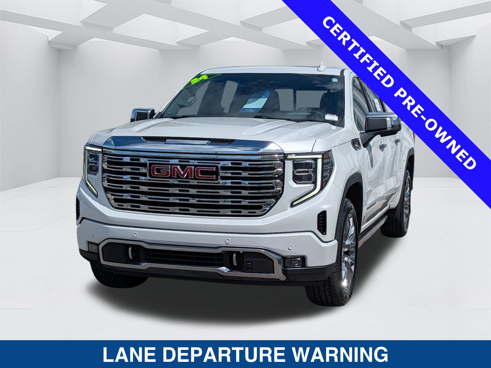 Used 2024 GMC Sierra 1500 Denali w/ Denali Reserve Package AWD/4WD image 8