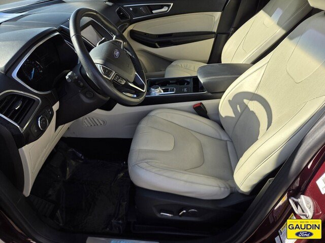 Certified 2019 Ford Edge Titanium w/ Equipment Group 301A FWD image 11