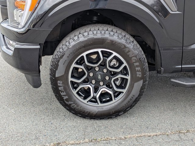 Certified 2022 Ford F150 XLT w/ Equipment Group 302A High image 10