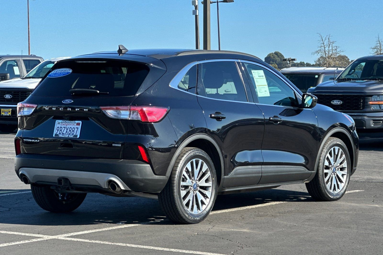 Certified 2022 Ford Escape Titanium w/ Class II Trailer Tow Package image 5