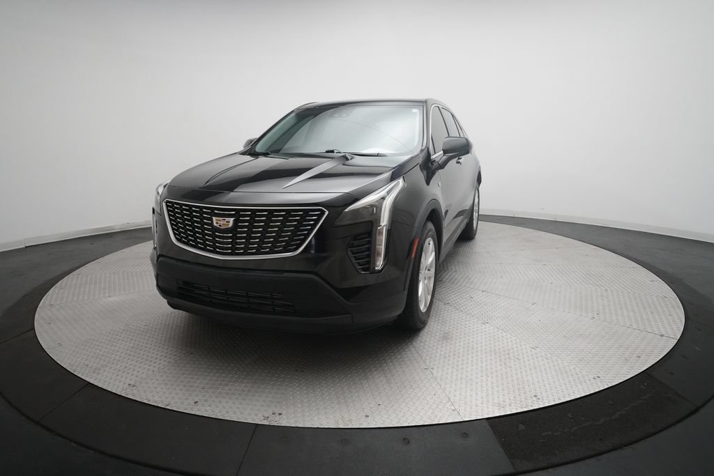 Used 2022 Cadillac XT4 Luxury w/ Cold Weather Package AWD/4WD image 12