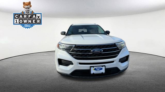 Certified 2023 Ford Explorer XLT image 3