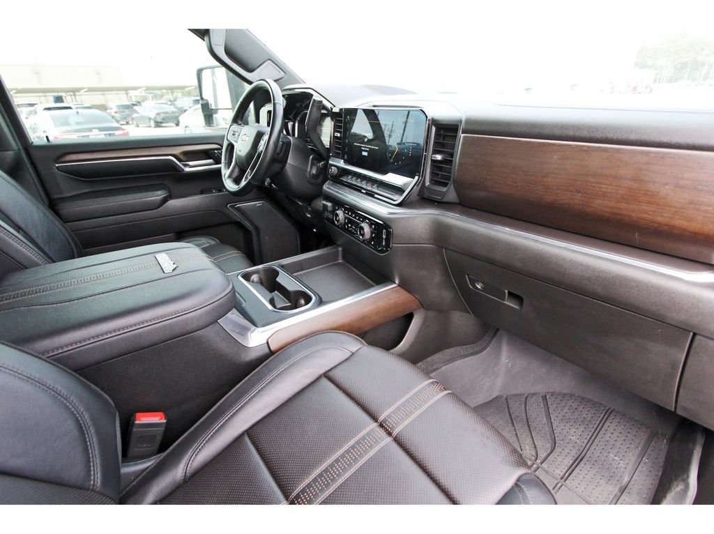 Used 2024 Chevrolet Silverado 3500 High Country w/ High Country Premium Package AWD/4WD image 27