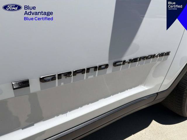 Used 2023 Jeep Grand Cherokee Altitude AWD/4WD image 18