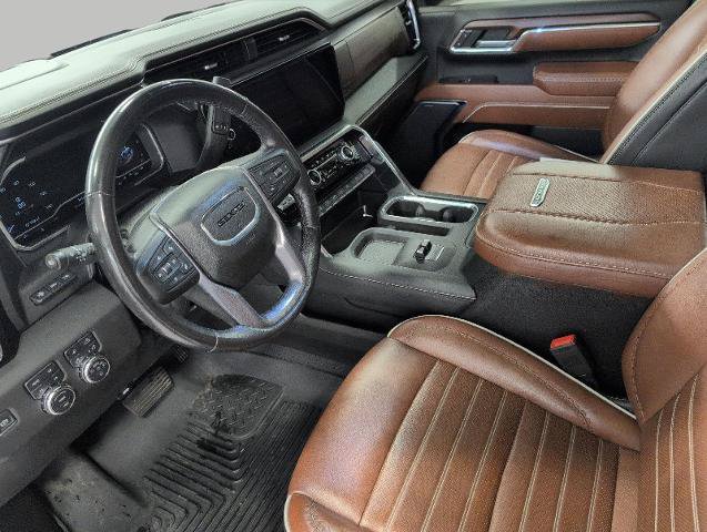 Used 2024 GMC Sierra 2500 Denali Ultimate w/ Max Trailering Package AWD/4WD image 10