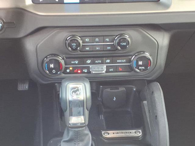 Certified 2025 Ford Bronco Outer Banks w/ Sasquatch Package AWD/4WD image 14