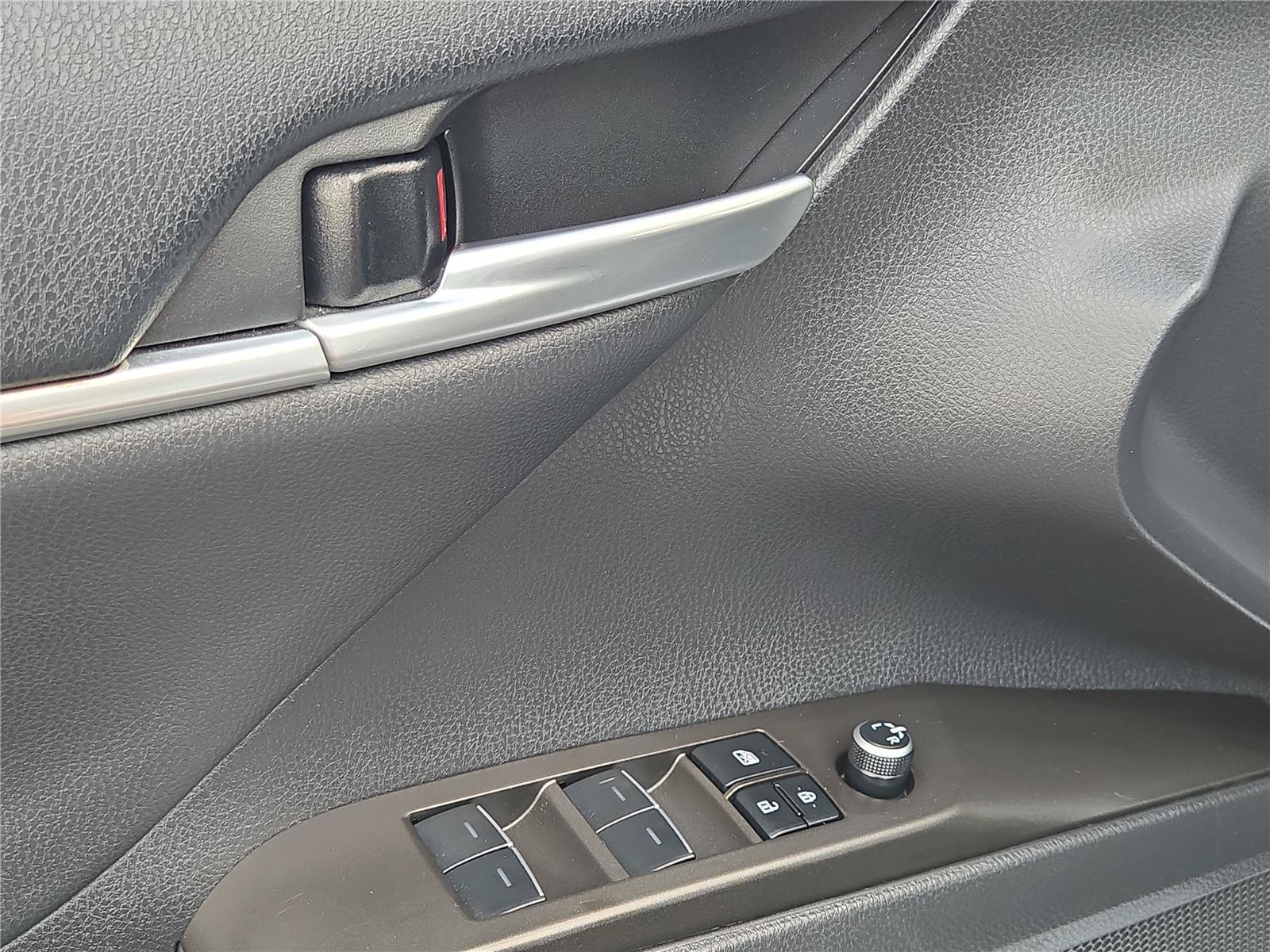 Used 2024 Toyota Camry XSE FWD image 19