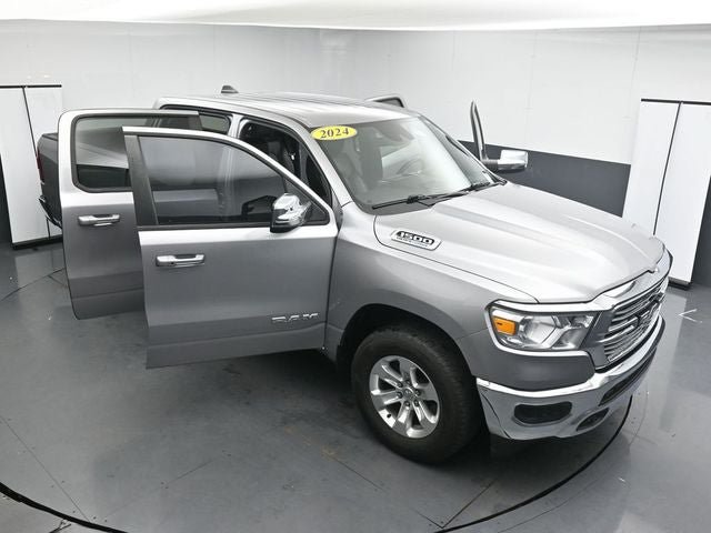 Used 2024 RAM 1500 Laramie AWD/4WD image 34