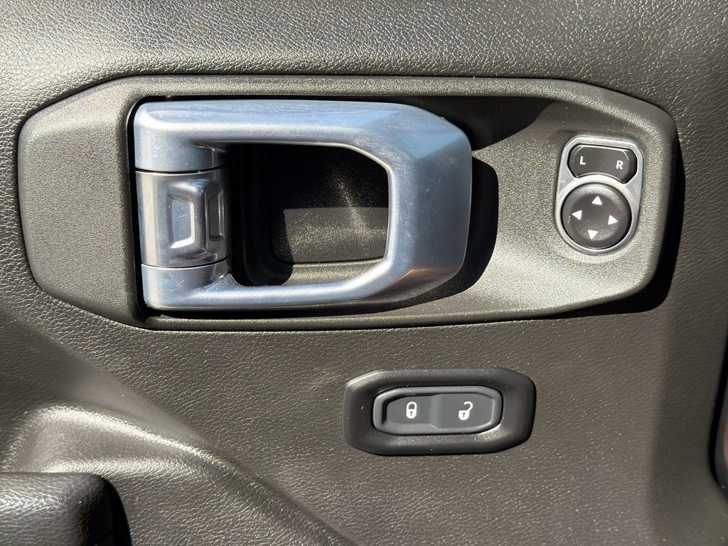 Used 2022 Jeep Gladiator Sport AWD/4WD image 20