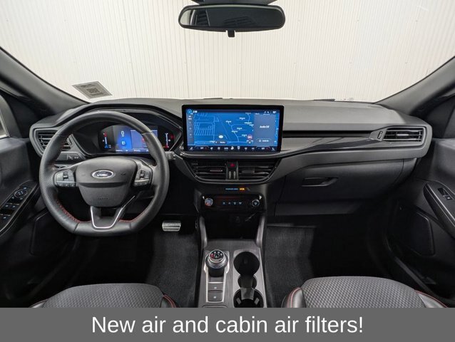 Certified 2024 Ford Escape ST-Line w/ Tech Pack #1 AWD/4WD image 3
