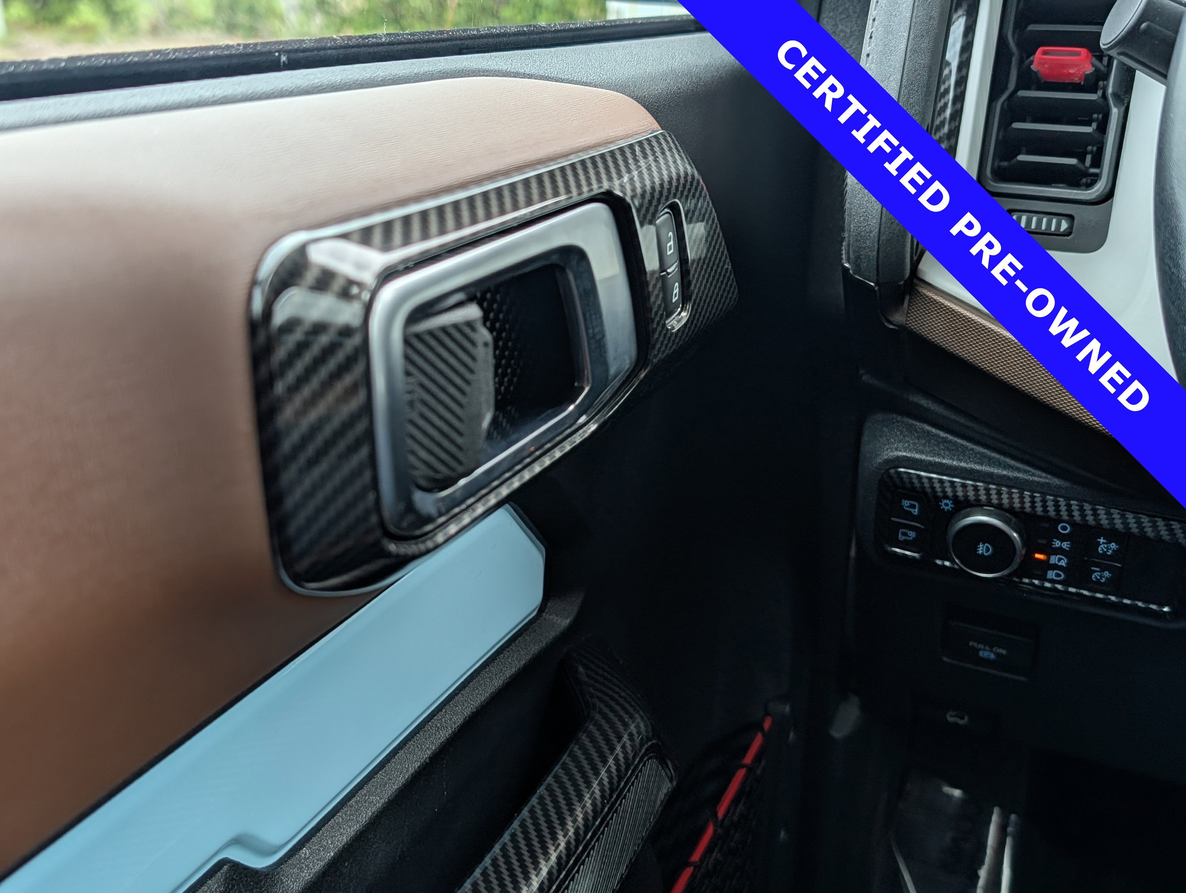 Certified 2023 Ford Bronco Heritage Edition AWD/4WD image 17