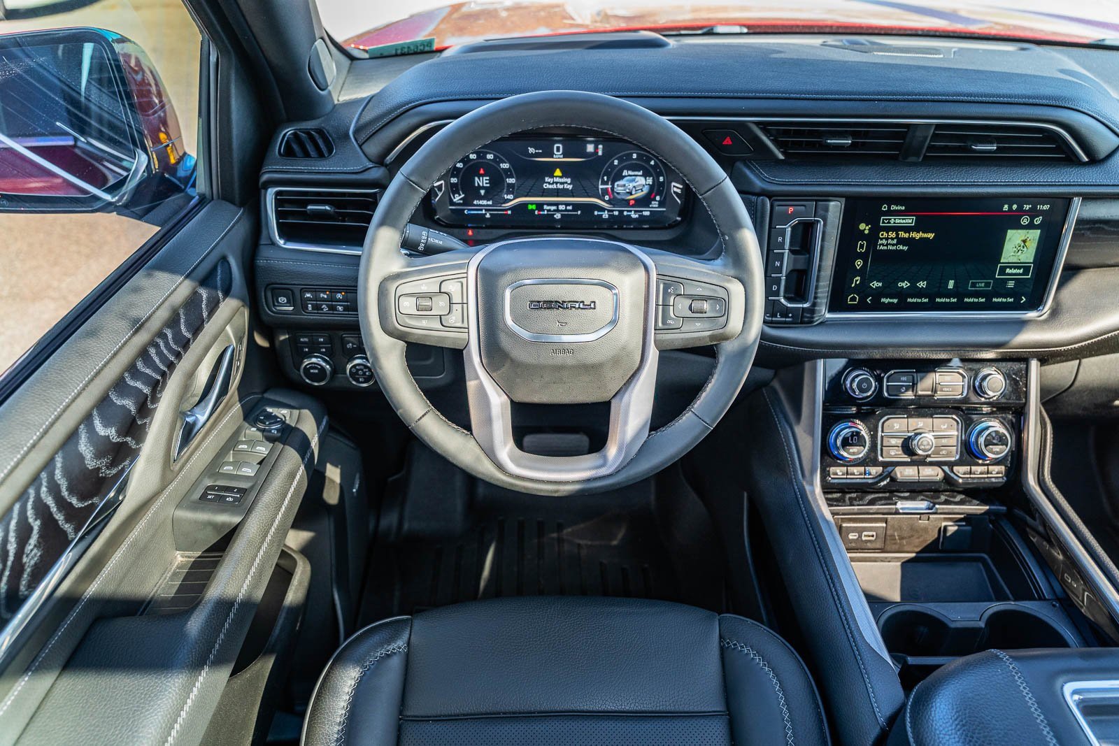 Used 2023 GMC Yukon Denali image 28