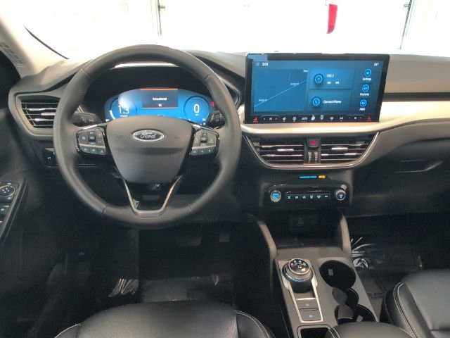 Certified 2024 Ford Escape Platinum image 14