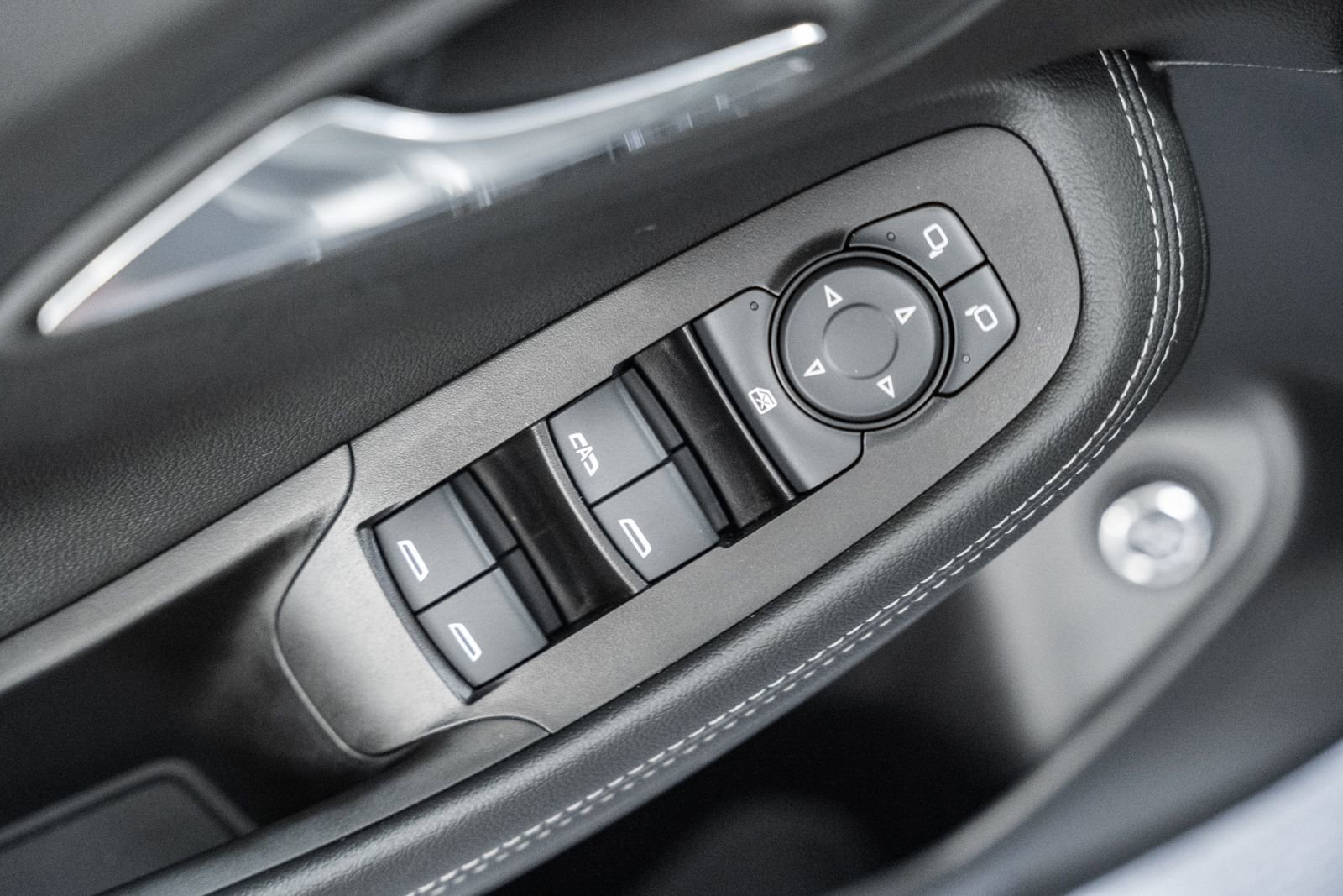 Used 2023 Buick Encore GX Essence w/ Experience Buick Package image 42