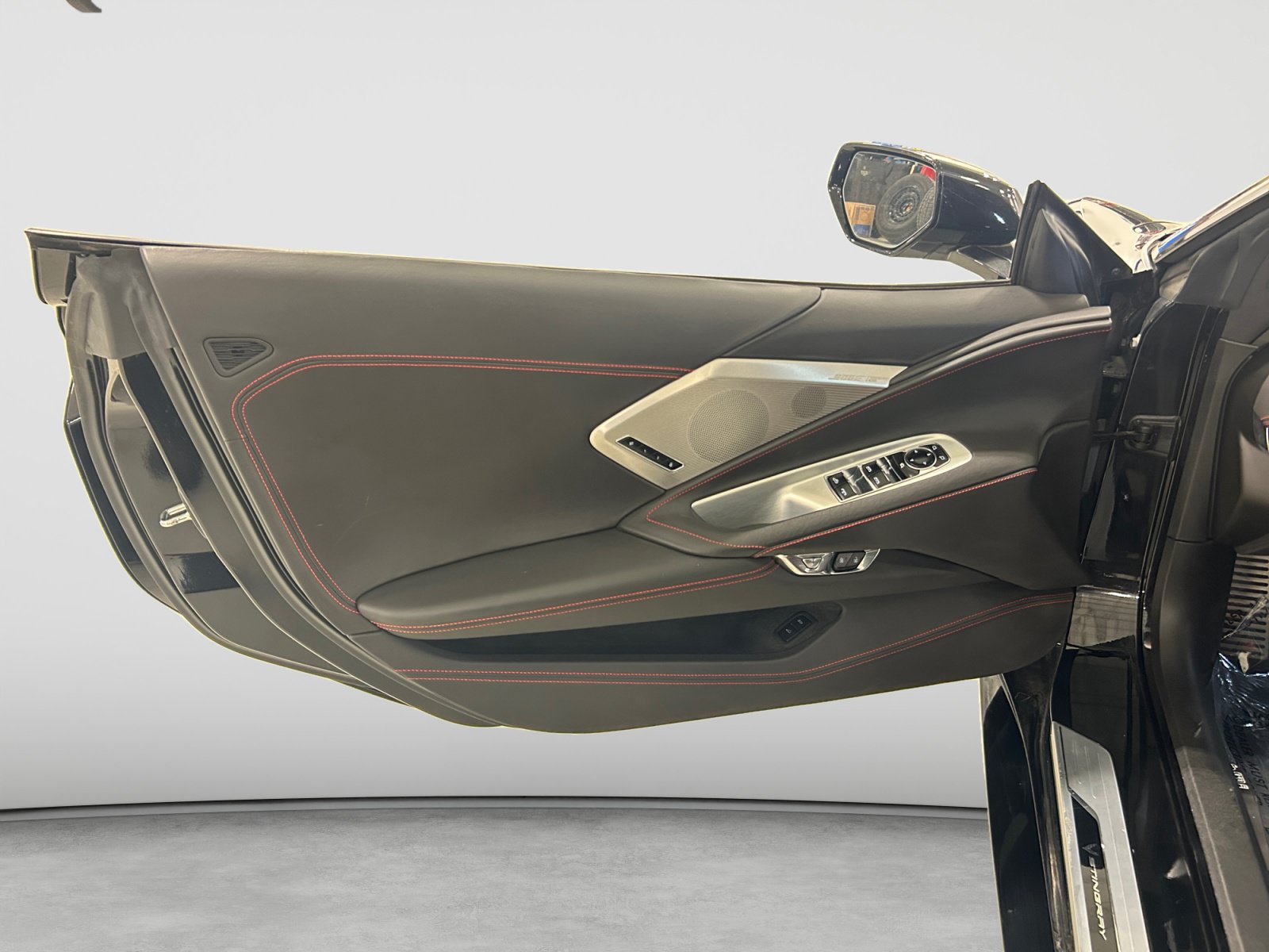 Used 2023 Chevrolet Corvette Stingray Premium Conv w/ Z51 Performance Package RWD image 11